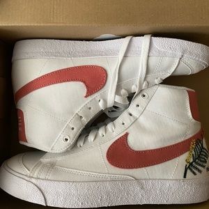 Nike Blazer 77’s Sienna